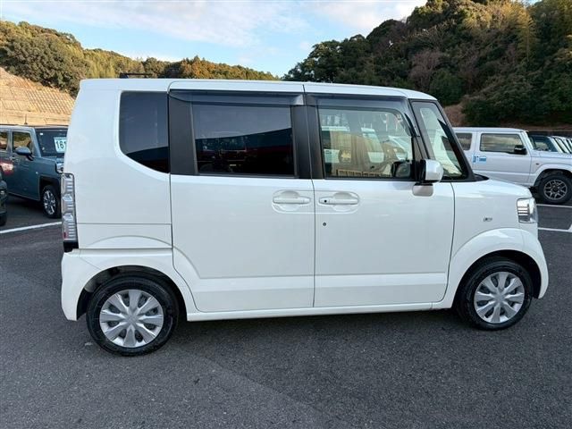 HONDA N BOX 2016 Image 31