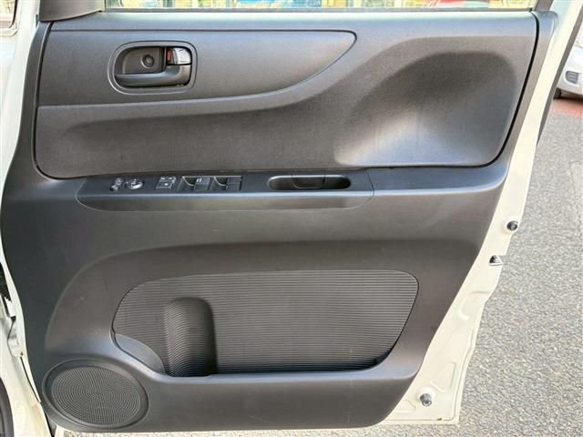 HONDA N BOX 2016 Image 31