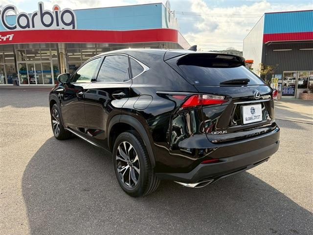 TOYOTA LEXUS NX200T 2015 Image 31