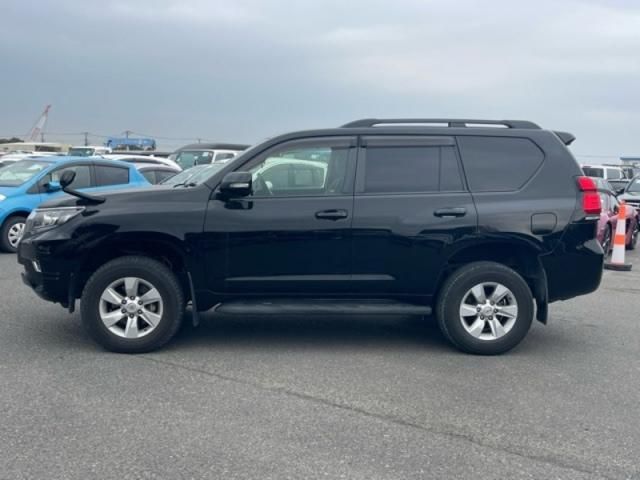 TOYOTA LANDCRUISER PRADO 2017 Image 31