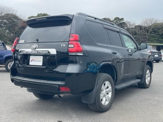 TOYOTA LANDCRUISER PRADO 2017 Image 31