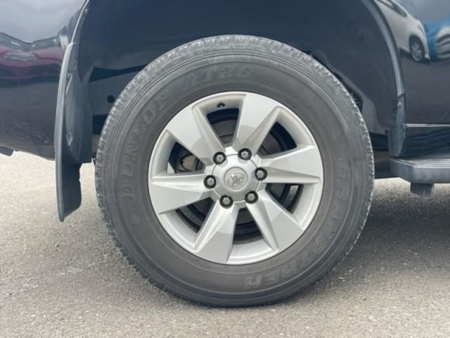 TOYOTA LANDCRUISER PRADO 2017 Image 31