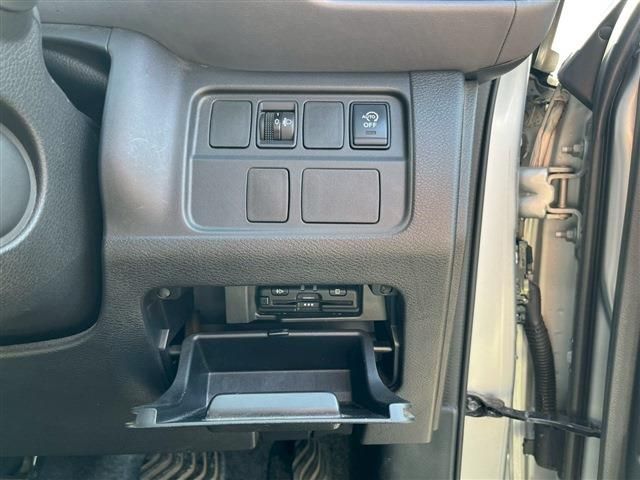 NISSAN SERENA  S-HYBRID 2019 Image 31