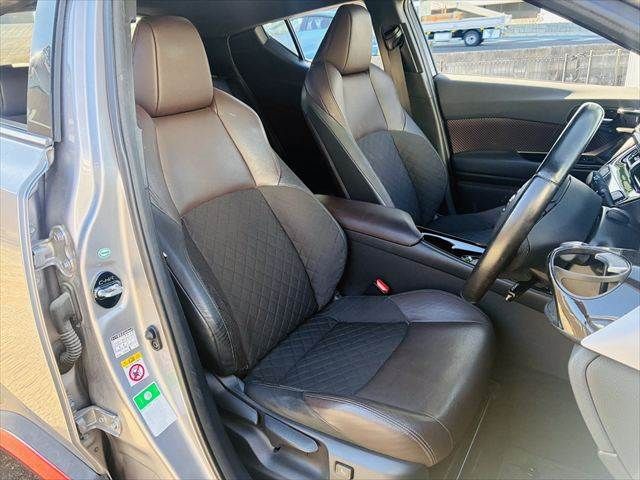 TOYOTA C-HR 2017 Image 31