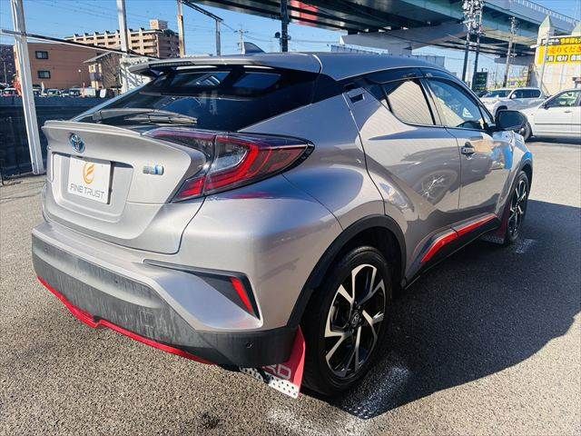 TOYOTA C-HR 2017 Image 31