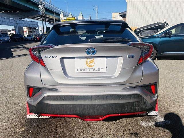 TOYOTA C-HR 2017 Image 31