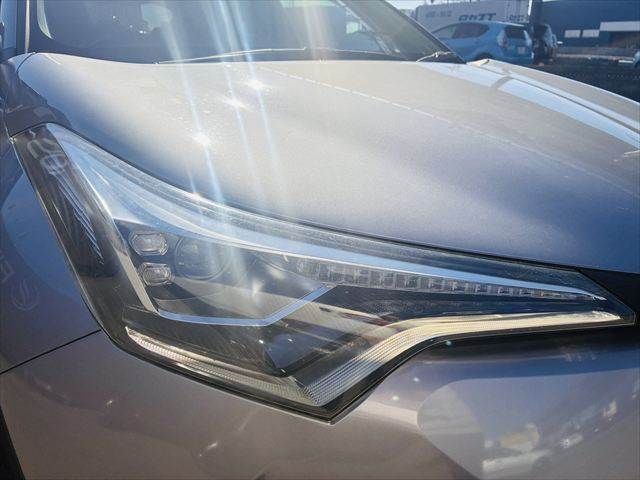 TOYOTA C-HR 2017 Image 31