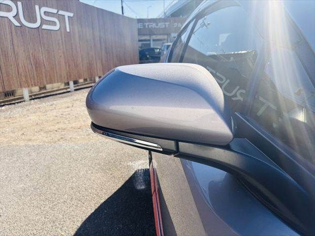 TOYOTA C-HR 2017 Image 31