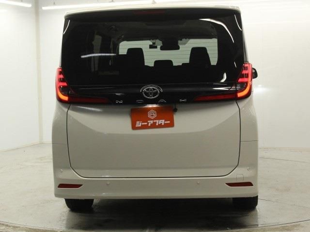 TOYOTA NOAH 2022 Image 31