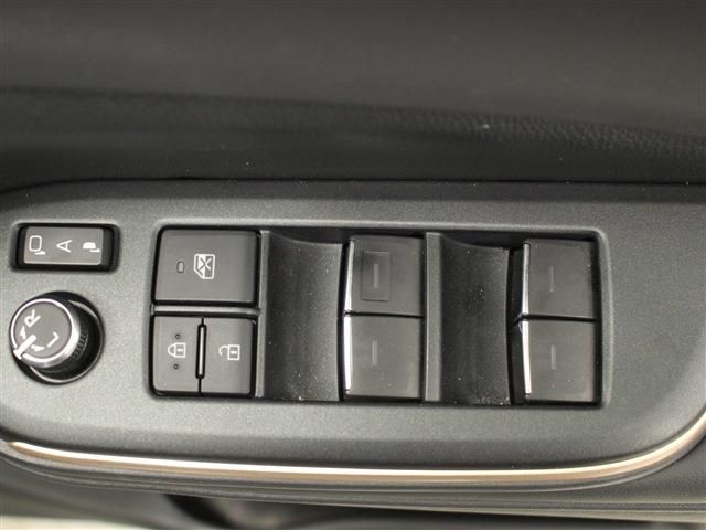 TOYOTA CROWN CROSSOVER 2023 Image 31