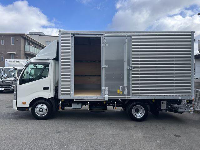 HINO DUTRO 2025 Image 31