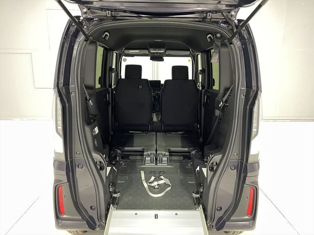 HONDA N BOX CUSTOM 2023 Image 31