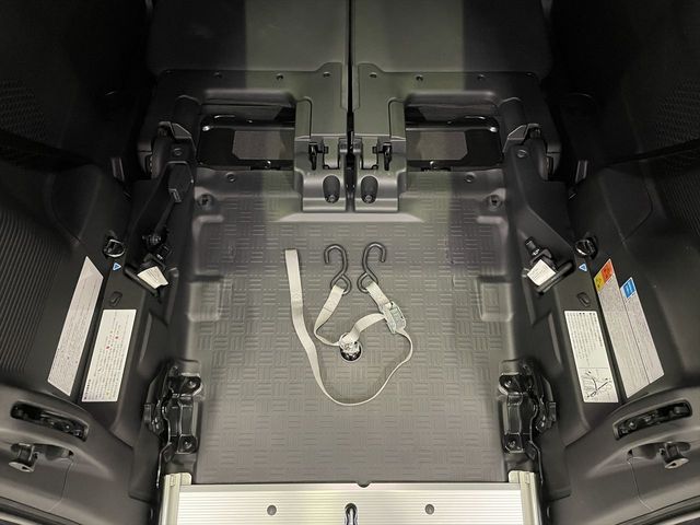 HONDA N BOX CUSTOM 2023 Image 31