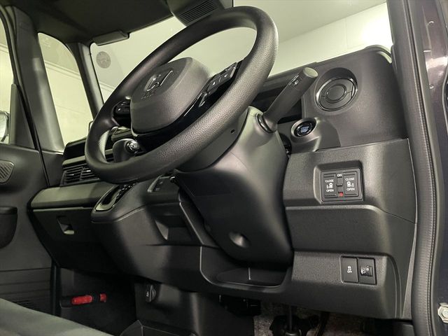 HONDA N BOX CUSTOM 2023 Image 31