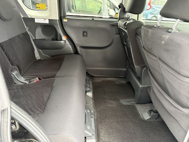 DAIHATSU TANTO CUSTOM 4WD 2015 Image 31