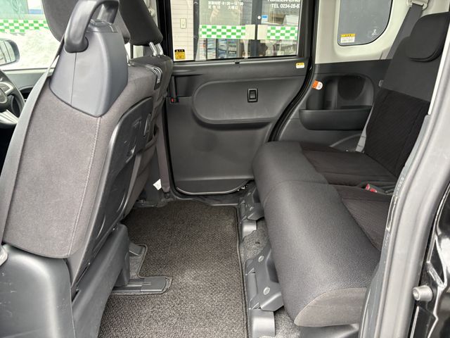 DAIHATSU TANTO CUSTOM 4WD 2015 Image 31