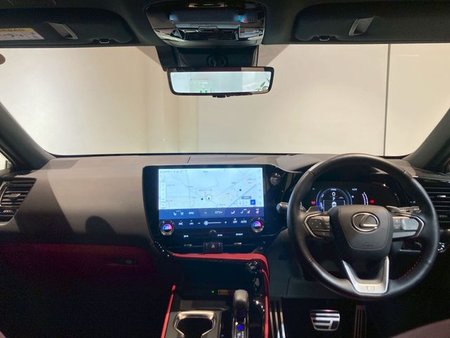 TOYOTA LEXUS NX350H 2023 Image 31