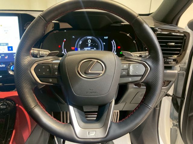 TOYOTA LEXUS NX350H 2023 Image 31