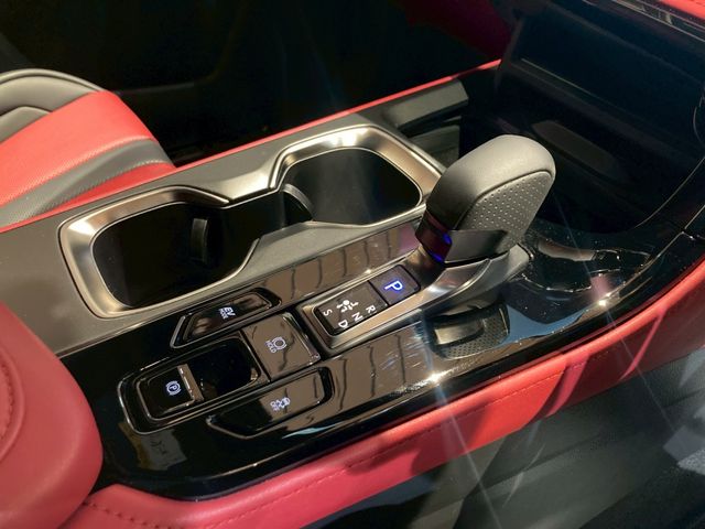 TOYOTA LEXUS NX350H 2023 Image 31