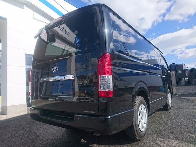 TOYOTA HIACE VAN 1.15T 2WD 2022 Image 31
