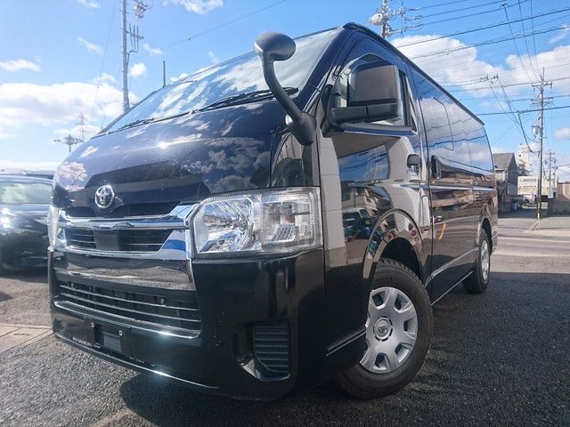 TOYOTA HIACE VAN 1.15T 2WD 2022 Image 31