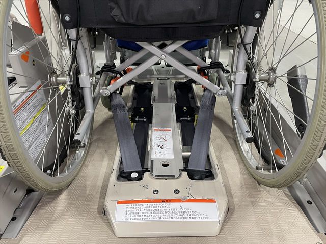 NISSAN SERENA  WG 2017 Image 31