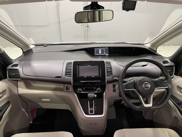 NISSAN SERENA  WG 2017 Image 31