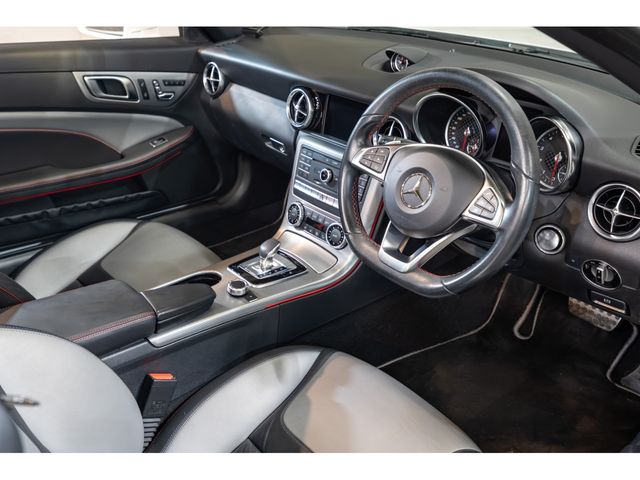 MERCEDES BENZ SLC CL 2018 Image 31