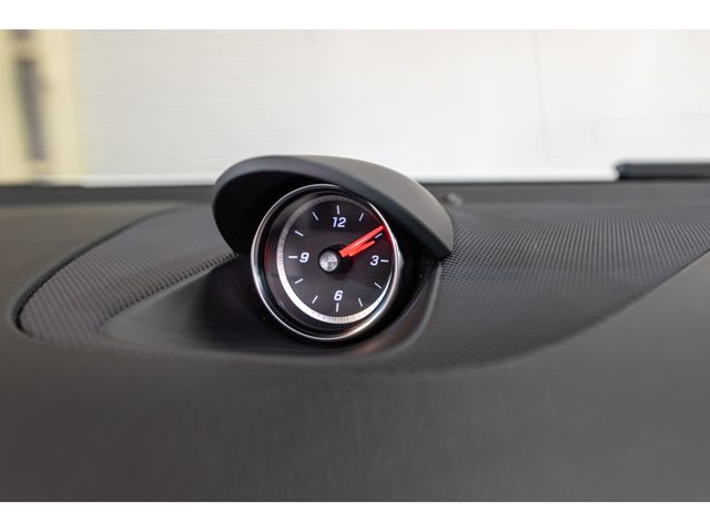 MERCEDES BENZ SLC CL 2018 Image 31