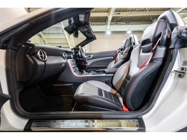 MERCEDES BENZ SLC CL 2018 Image 31