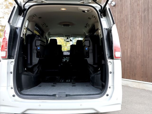 NISSAN SERENA  S-HYBRID 2019 Image 31