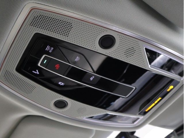 AUDI A8 2023 Image 31