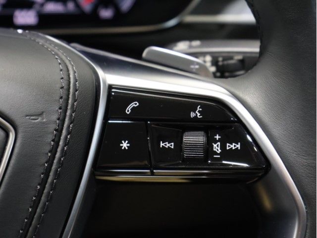 AUDI A8 2023 Image 31