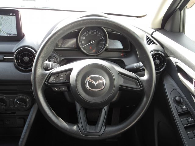 MAZDA 2 2020 Image 31