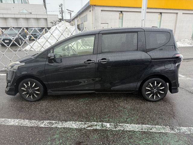 TOYOTA SIENTA 2017 Image 31