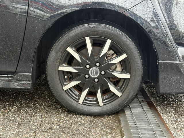 TOYOTA SIENTA 2017 Image 31