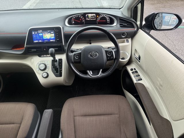 TOYOTA SIENTA 2017 Image 31