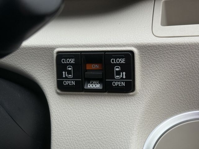 TOYOTA SIENTA 2017 Image 31