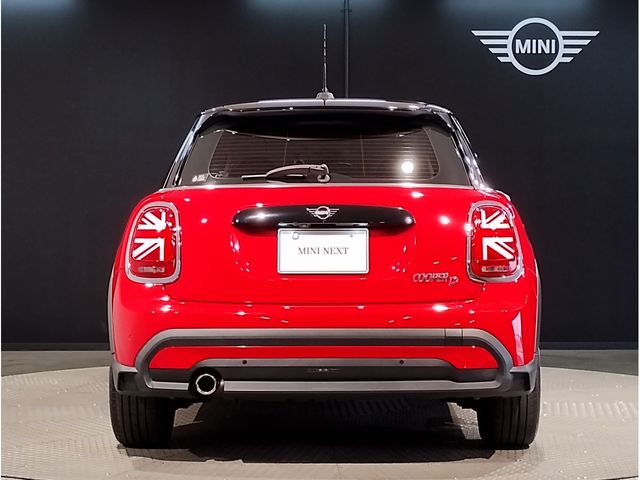 BMW MINI COOPER D 5DOOR 2022 Image 31