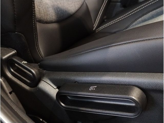 BMW MINI COOPER D 5DOOR 2022 Image 31