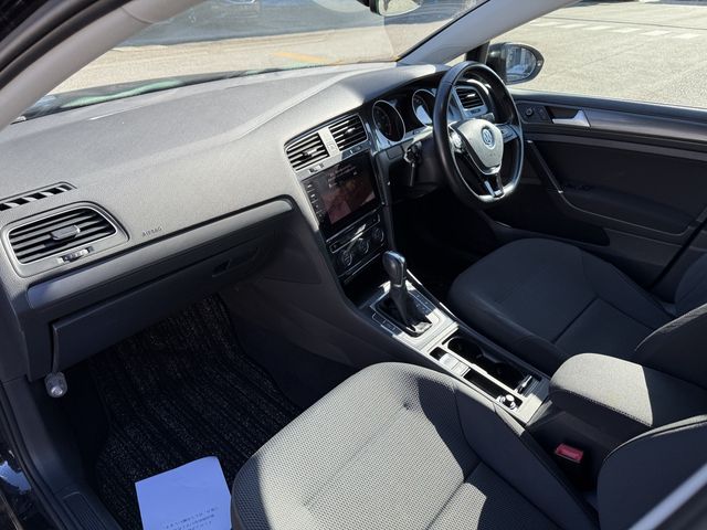 VOLKSWAGEN GOLF 2017 Image 31