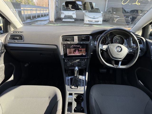 VOLKSWAGEN GOLF 2017 Image 31
