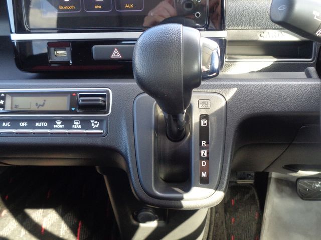 SUZUKI WAGON R STINGRAY 2017 Image 31