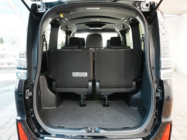 TOYOTA VOXY 2020 Image 31