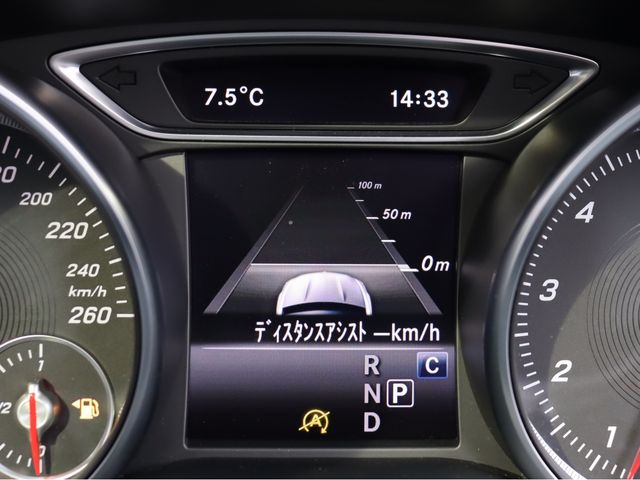 MERCEDES BENZ GLA CL 2019 Image 31