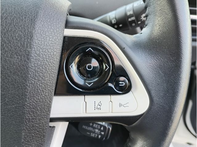 TOYOTA PRIUS 4WD 2015 Image 31