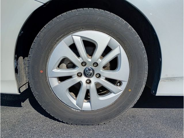 TOYOTA PRIUS 4WD 2015 Image 31