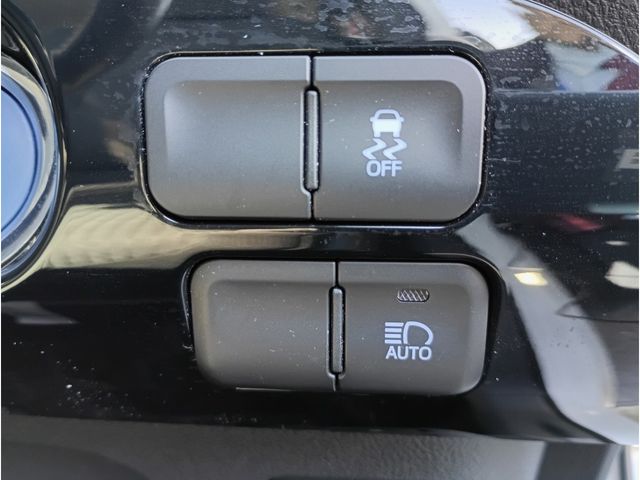 TOYOTA PRIUS 4WD 2015 Image 31