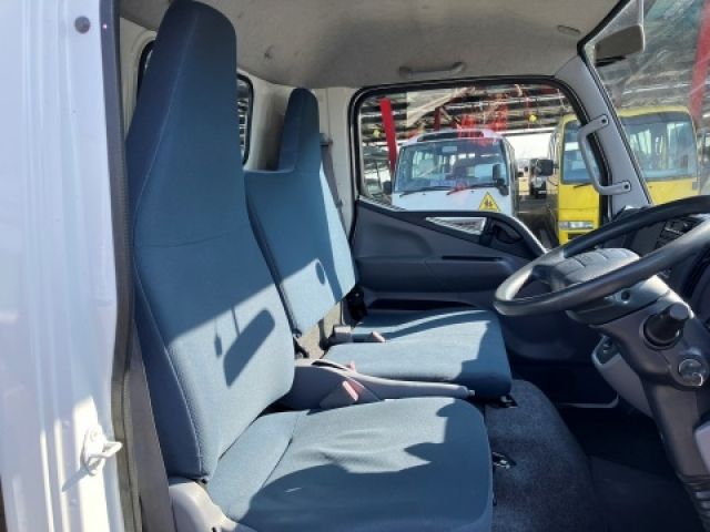 MITSUBISHI CANTER 2013 Image 31