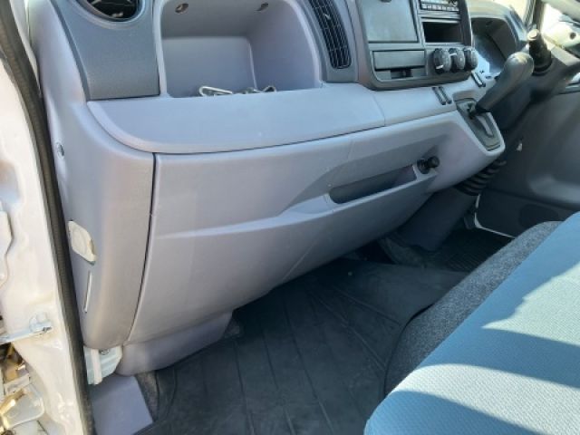 MITSUBISHI CANTER 2013 Image 31